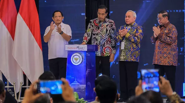 DIBUKA: Presiden Joko Widodo, saat membuka Rakernas APPSI 2023 yang dilaksanakan di Balikpapan, Kamis (23/2).