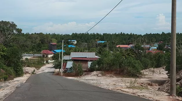 BUTUH JARINGAN INTERNET: Kampung Teluk Semanting hingga saat ini belum mendapatkan jaringan internet yang memadai.