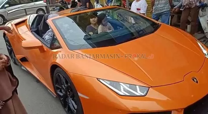 VIRAL: Gambar dari video viral Lamborghini Huracan di Jalan Brigjen H Hasan Baseri Barabai, Hulu Sungai Tengah (HST).