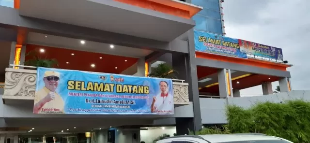 SUDAH SIAP: Hotel Aria Barito Banjarmasin akan menjadi lokasi pelaksanaan Rakernas SIWO PWI 2020, hari ini. Menpora RI, Zainuddin Amali akan membuka kegiatan ini.