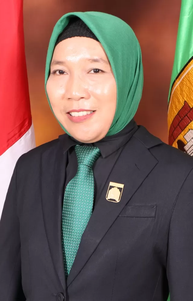 Anggota DPRD Banjarbaru, Ririek Sumari