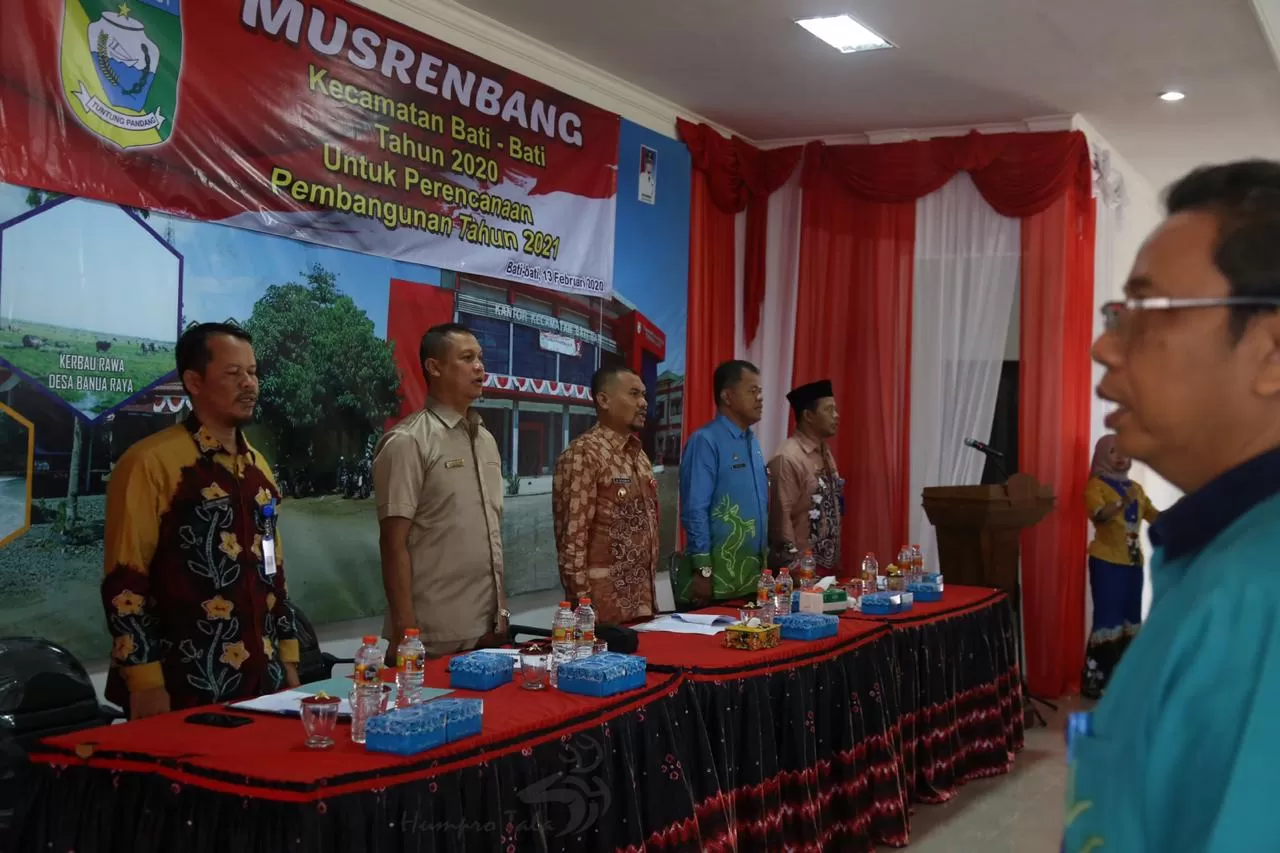 MUSRENBANG: Wakil Bupati Tala Abdi Rahman menghadiri pelaksanaan Musrenbang di Kecamatan Bati-Bati.