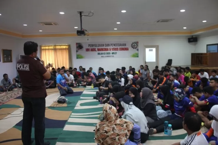 BULAN K3: Ratusan pelajar, karyawan dan kontraktor serta masyarakat Kotabaru mengikuti rangkaian kegiatan Bulan K3 yang digelar Arutmin NPLCT. | FOTO: ARUTMIN FOR RADAR BANJARMASIN.