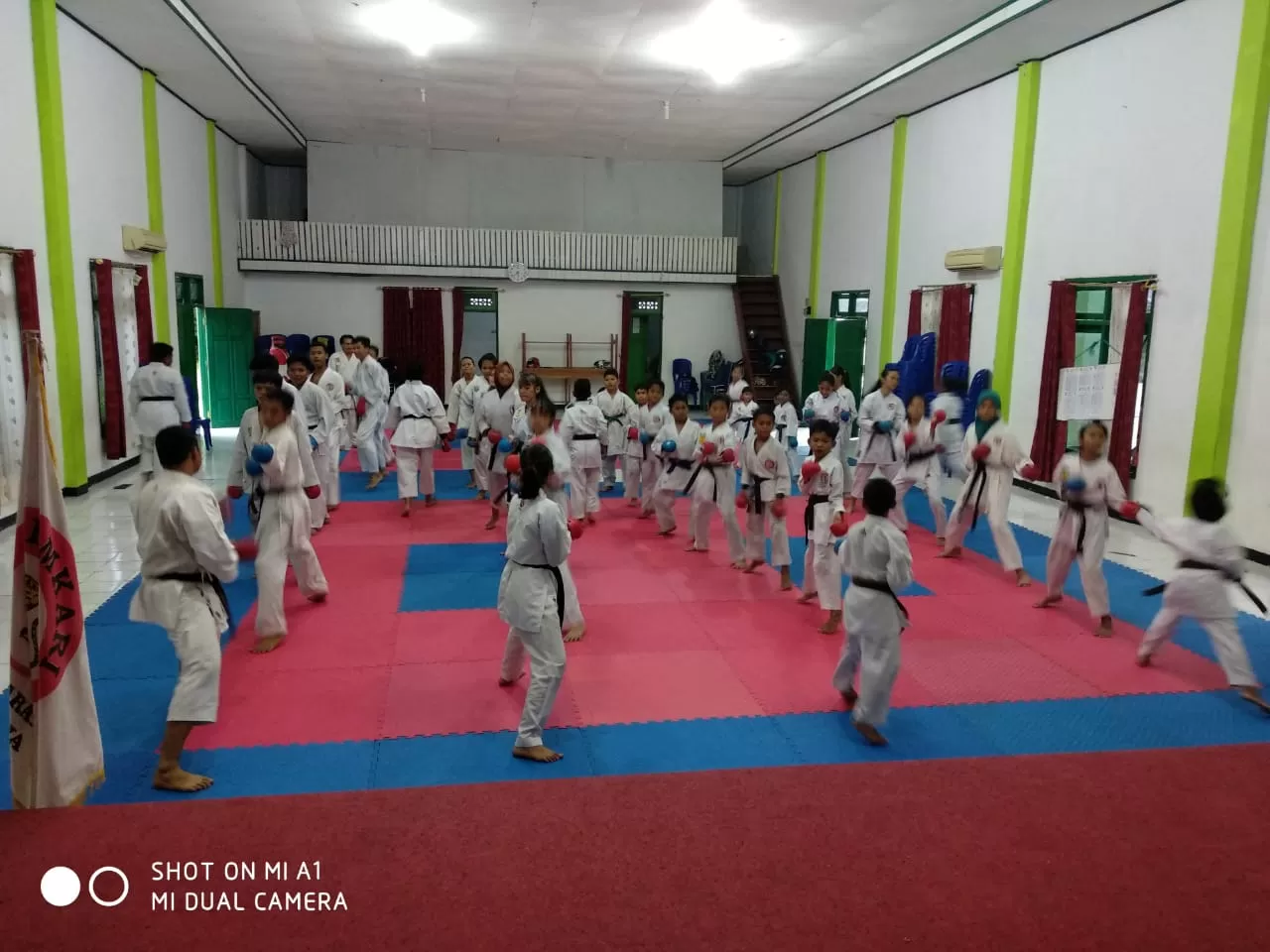 JAGA KONDISI: Karateka Lemkari Kalsel tetap diinstruksikan untuk latihan rutin pasca penundaan Kejurnas Karate Lemkari Anton Lesiang II Paman Birin Cup 2020.