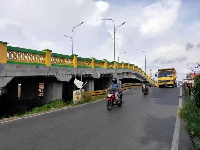 TERDAMPAK: Pemko tak bisa mengejarkan proyek Jembatan Sulawesi I. Karena anggarannya turut dialihkan untuk menangani pandemi. | DOKUMEN RADAR BANJARMASIN