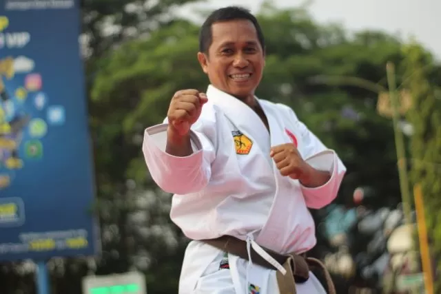 BERPRESTASI: Karateka Lemkari Kabupaten Banjar Yusfiansyah meraih medali emas kategori veteran di ajang Primero Virtual Karate Championship 2020. Selain itu, dua medali perak dan satu medali perunggu juga berhasil disabet karateka Lemkari Kalsel lainnya pada kejuaraan tersebut.