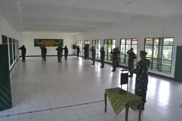 TERBATAS: Acara penutupan pendidikan pembentukan Bintara TNI AD TA 2020 Rindam VI/Mulawarman. | Foto: Rindam VI/Mulawarman for Radar Banjarmasin