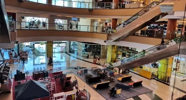 RAMAI: Q mall di Banjarbaru sempat diisukan menjadi klaster baru dalam penyebaran Covid-19. | DOK/RADAR BANJARMASIN