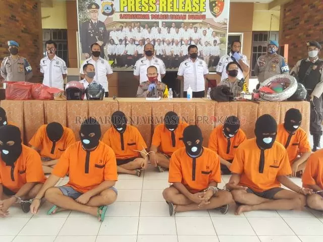 POLRES : Satreskrim Polres Tanbu menggelar press release pengungkapan 10 kasus kejahatan. | Foto: Karyono/Radar Banjarmasin