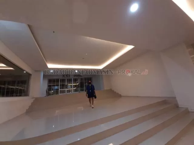LAMA TUTUP: Bioskop XXI di Duta Mall Banjarmasin terancam batal buka. Tapi manajemen DM masih berharap bisa mengejar target 29 Juli. | FOTO: WAHYU RAMADHAN/RADAR BANJARMASIN
