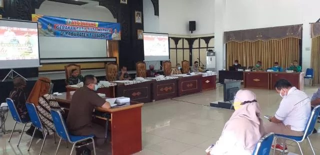 SALING DUKUNG: GTPP Kabupaten Tabalong membahas Gerakan Sejuta Masker di Kabupaten Tabalong bersama perwakilan perusahaan dan perbankan.