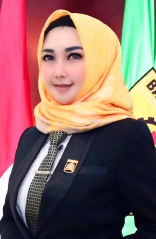 Anggota DPRD Komisi II Banjarbaru, Liana