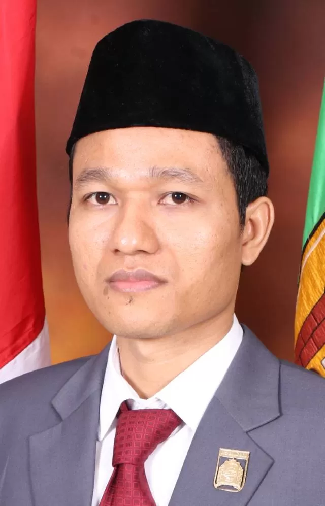 Anggota Komisi I DPRD Banjarbaru, Hindera Wahyudin