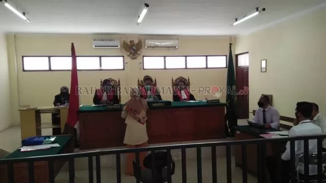 SENGKETA TANAH: Sidang di Pengadilan Negeri Banjarmasin berakhir imbang. Penggugat tak puas dan memutuskan banding. | FOTO: MAULANA/RADAR BANJARMASIN