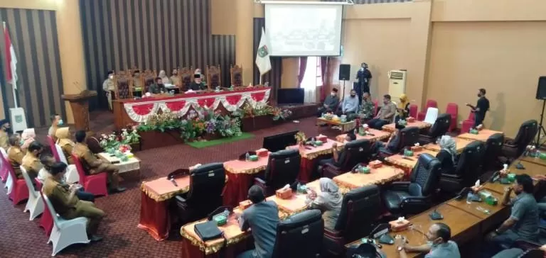 RAPERDA: Pemkab Tanbu menyampaikan dua Rancangan Peraturan Daerah (Raperda) ke DPRD.