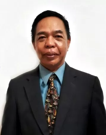 Penulis; Dr Ir Akhmad Rizali, MSc