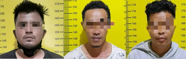 TIGA PELAKU: Para terduga komplotan pelaku pengedar sabu-sabu yang ditangkap Satresnarkoba Polres Tabalong.
