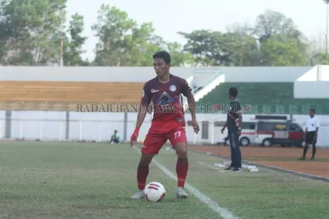 KECEWA: Kembali menganggur, pemain Martapura FC Kaharuddin Salam tak ingin kompetisi musim depan tertunda lagi.