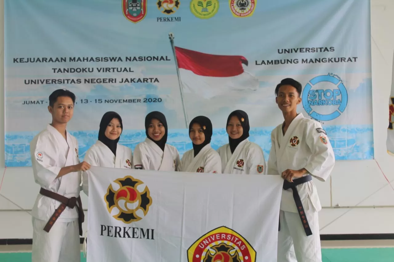 JUARA: Dua dari lima atlet UKM Kempo ULM berhasil meraih medali emas dan perunggu dalam ajang Kejuaraan Mahasiswa Nasional Tandoku Virtual Beladiri Shorinji Kempo Universitas Negeri Jakarta (UNJ) 2020.