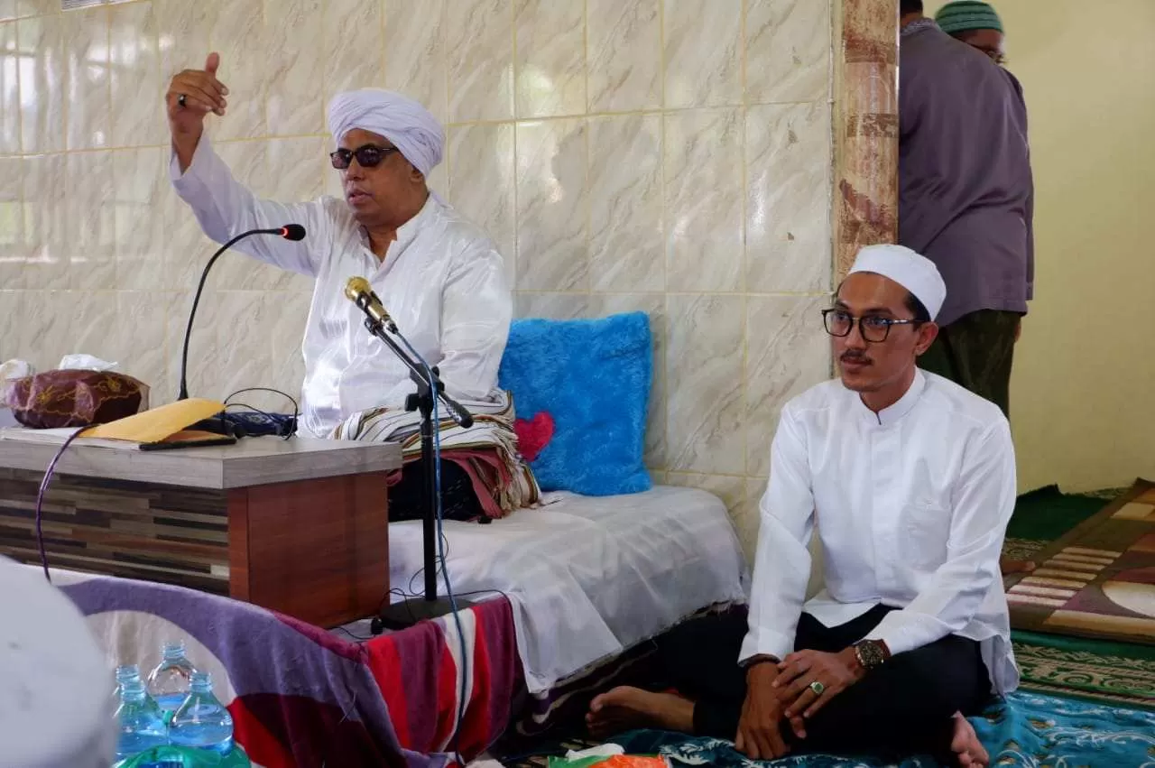 DUKUNG: Habib Muhdhor bin Muhammad bin Sholeh Al-Hamid mendukung penuh Pasangan H. Saidi Mansyur – Habib Idrus Al-Habsyie menang di Pilkada Kabupaten Banjar 2020.