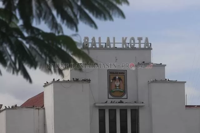 SEMPAT MOLOR: Pencairan gaji Aparatur Sipil Negara (ASN) di lingkup Kota Banjarbaru sempat molor akibat perubahan sistem oleh pusat. | Foto: Muhammad Rifani/Radar Banjarmasin