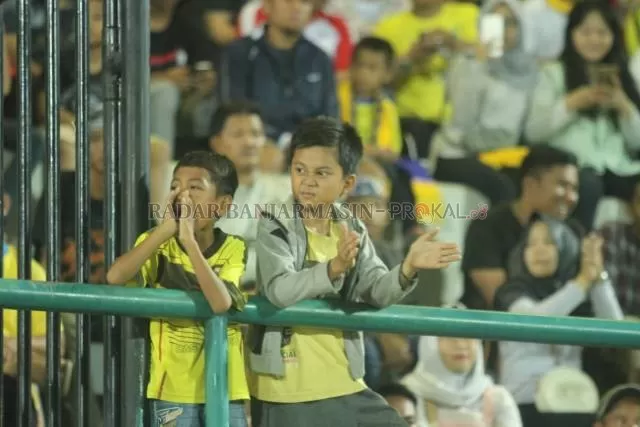IMBAUAN: PT Liga Indonesia meminta para suporter tidak menggelar nonton bareng timnya jika Liga 1 bergulir.
