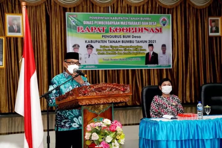 BERKEMBANG: Wakil Bupati Tanbu Muh Rusli membuka rapat koordinasi Bumdes, Kamis 91/4