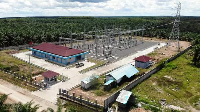 PASOKAN LISTRIK: PLN UIP Kalbagteng mengoperasikan Gardu Induk (GI) Pangkalan Banteng 150 kilo Volt (kV). | FOTO: PLN FOR RADAR BANJARMASIN.