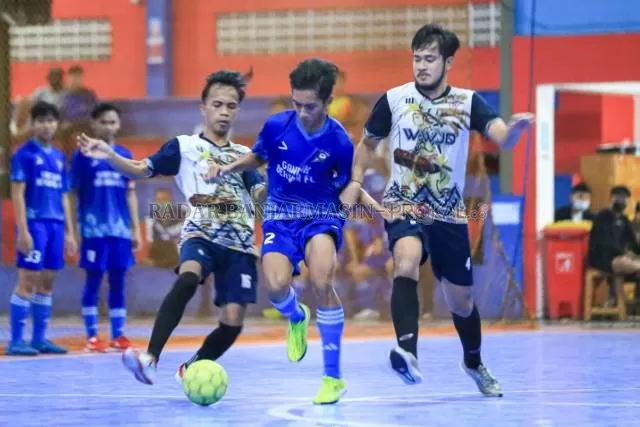KESULITAN: Gantenk Bersinar FC harus menerima kegagalan tak mendapat satupun trofi juara selama bulan Ramadan.