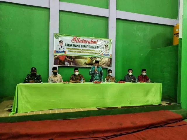 PROGRAM: Wakil Bupati Tanah Bumbu Muh Rusli menyampaikan sambutan saat bersilaturahmi dengan unsur Muspika Kecamatan Kusan Hilir dan Kusan Hulu.