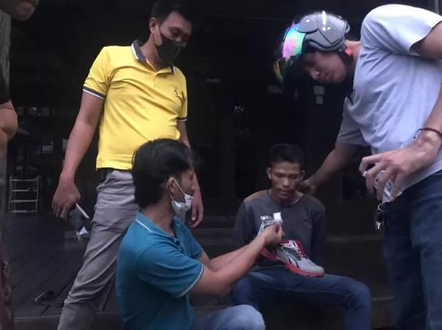 TAK BERKUTIK: Fikri alias Ifit, warga Ampah, Kalteng, diamankan anggota Satres Narkoba Polres HSU. | Foto: Istimewa untuk Radar Banjarmasin