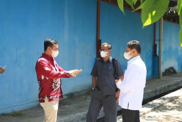 LAWATAN: Jajaran Komisi 2 Banjarbaru melakukan kunjungan lapangan ke Gudang Transito Banjarbaru | Foto:  Ist