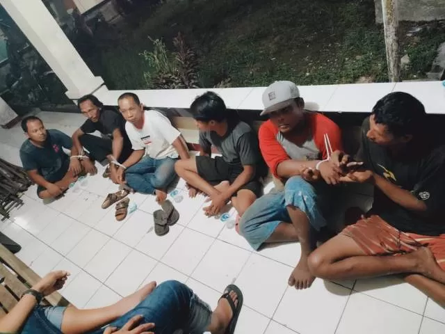 TAK BERKUTIK: Komplotan pencuri besi di PLTU Sigam diringkus aparat Polres Kotabaru.