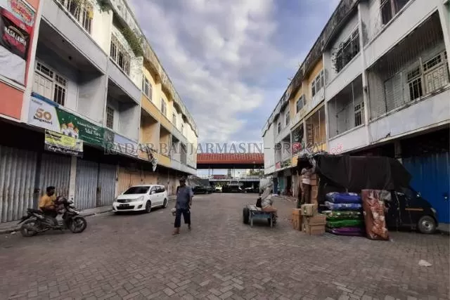ASET PEMKO: Pasar Sudirapi di Banjarmasin Tengah. Disperdagin mengharapkan setoran PAD dari sini. | FOTO: WAHYU RAMADHAN/RADAR BANJARMASIN