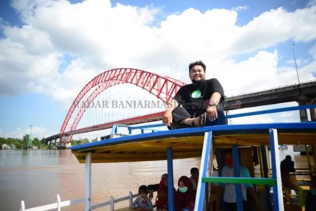 ANDALAN: Wisata kelotok susur sungai Marabahan sajikan spot foto menarik dan menjadi ciri khas. | Foto: Ahmad Mubarak/Radar Banjarmasin