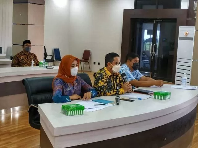 PEDULI HAM: Biro Hukum Pemkab Tanah Bumbu mengikuti supervisi Renaksi HAM secara virtual di Kantor Bupati Tanah Bumbu, Kamis (29/7) tadi.
