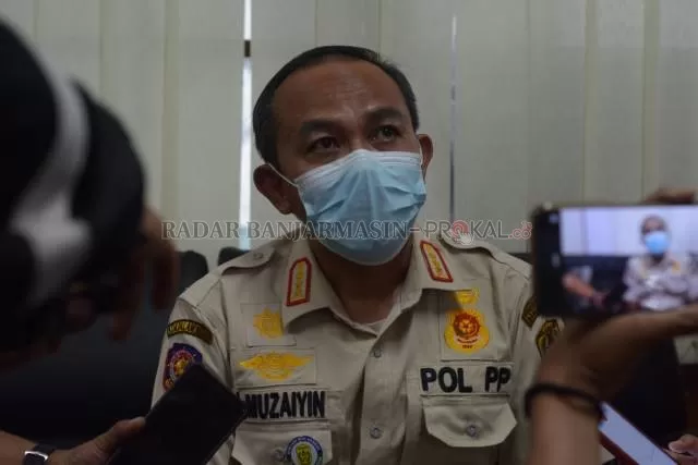 TEGAS SAJA: Kepala Dinas Satpol PP dan Damkar Banjarmasin, Ahmad Muzaiyin seusai memanggil pengelola THM yang melanggar perda. | FOTO: WAHYU RAMADHAN/RADAR BANJARMASIN