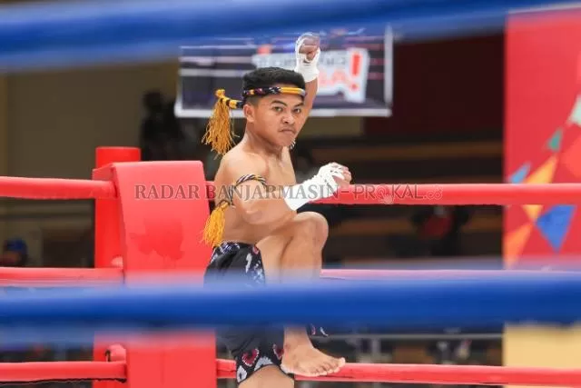 FINAL: Satu-satunya atlet muay thai Kalsel, Abdul Rozak memastikan merebut satu tiket final di nomor pertandingan seni wai kru