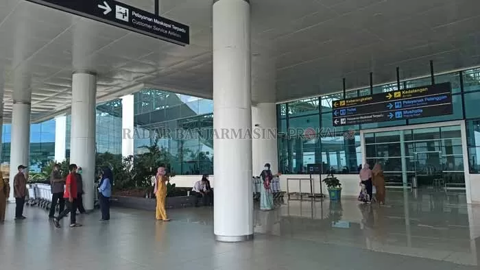 MULAI RAMAI: Suasana Bandara Internasional Syamsudin Noor barubaru tadi. Jumlah penumpang angkutan udara kini terus meningkat.| Foto: Sutrisno/Radar Banjarmasin