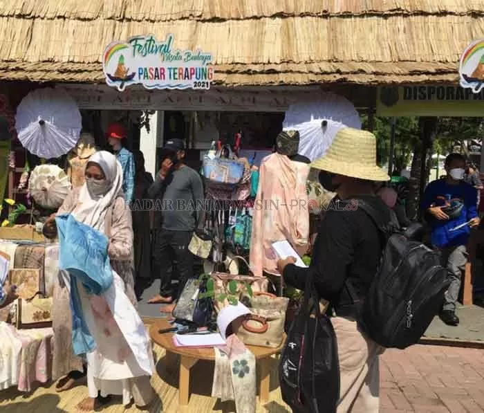 SUKSES: Festival Wisata Budaya Pasar Terapung 2021 sukses digelar setelah pandemi melandai.