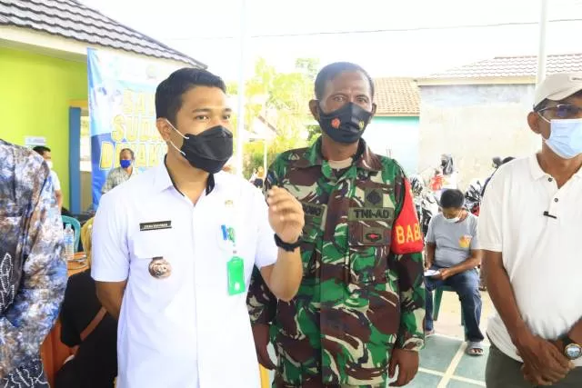 VAKSIN: Serbuan Vaksinasi keliling untuk rakyat kembali digelar Kodim 1006/Banjar bekerja sama dengan Nakes RS Kartini dan Warga Kelurahan Guntung Manggis, Kecamatan Landasan Ulin Banjarbaru pada Rabu (22/11)