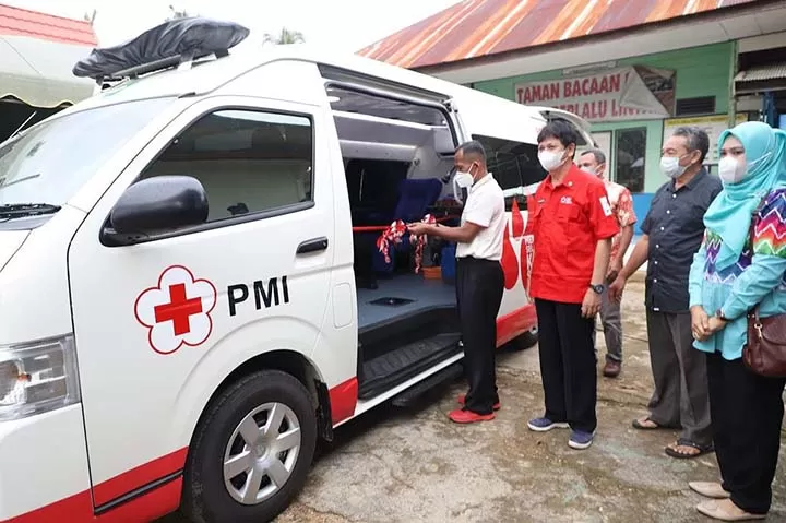 BEROPERASI: Mobil UDD PMI Tala diresmikan Bupati Tala HM Sukamta agar donor darah bisa berlangsung hingga ke pelosok daerah.