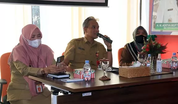 BERI ARAHAN: Sekdako Banjarbaru, Said Abdullah memberikan pesan dan arahan kepada perwakilan kecamatan dan kelurahan di lingkup Kota Banjarbaru.