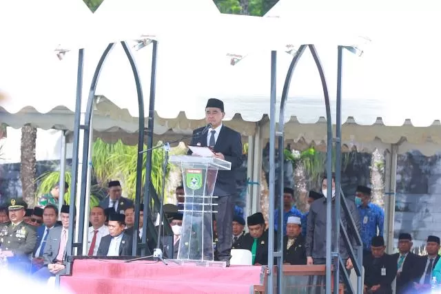 IDIOLOGI: Bupati Tanbu, HM Zairullah Azhar, memimpin upacara Hari Kesaktian Pancasila.