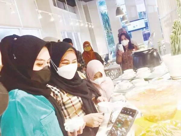 RAMAI: Keanekaragaman kuliner Nusantara menjadi salah satu unggulan pelayanan di Zuri Express Banjarmasin. FOTO:TIA LALITA NOVITRI/RADAR BANJARMASIN