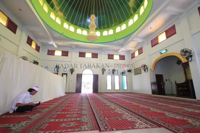 TAK MENGGELAR: Sejumlah masjid di Tarakan tidak menggelar salat Jumat. FOTO: DOKUMEN