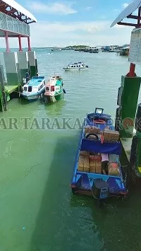 TERDAMPAK COVID-19: Beberapa speedboat di Pelabuhan Tengkayu I hanya mengangkut barang untuk dibawa ke sejumlah kabupaten lainnya, kemarin (2/6)./IFRANSYAH/RADAR TARAKAN