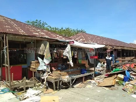 RENOVASI: Salah satu pasar tradisional yang berada di daerah Boom Panjang, tahun ini dilakukan perbaikan oleh Kementerian Perdagangan./AGUNG RADAR TARAKAN