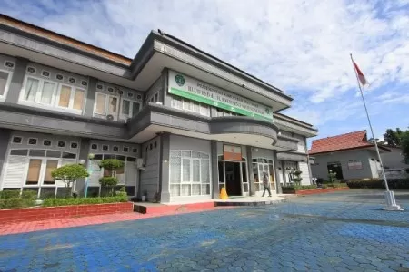 JALANI PERAWATAN: Sebanyak 23 pasien Covid-19 tengah menjalani perawatan di Rumah Sakit Daerah (RSD) dr. Soemarno Sosroatmodjo, Tanjung Selor./DOKUMEN RADAR KALTARA