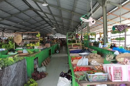 DINILAI SEMRAWUT: Kebersihan di Pasar Induk, Tanjung Selor bukan hanya menjadi kewajiban Pemkab Bulungan, tetapi turut menjadi kewajiban pedagang./RADAR KALTARA